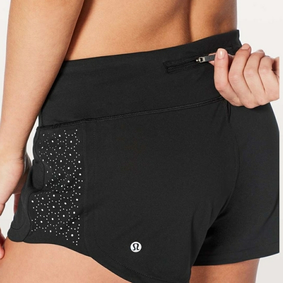 lululemon athletica Pants - Lululemon Colour me Quick Shorts Size 2